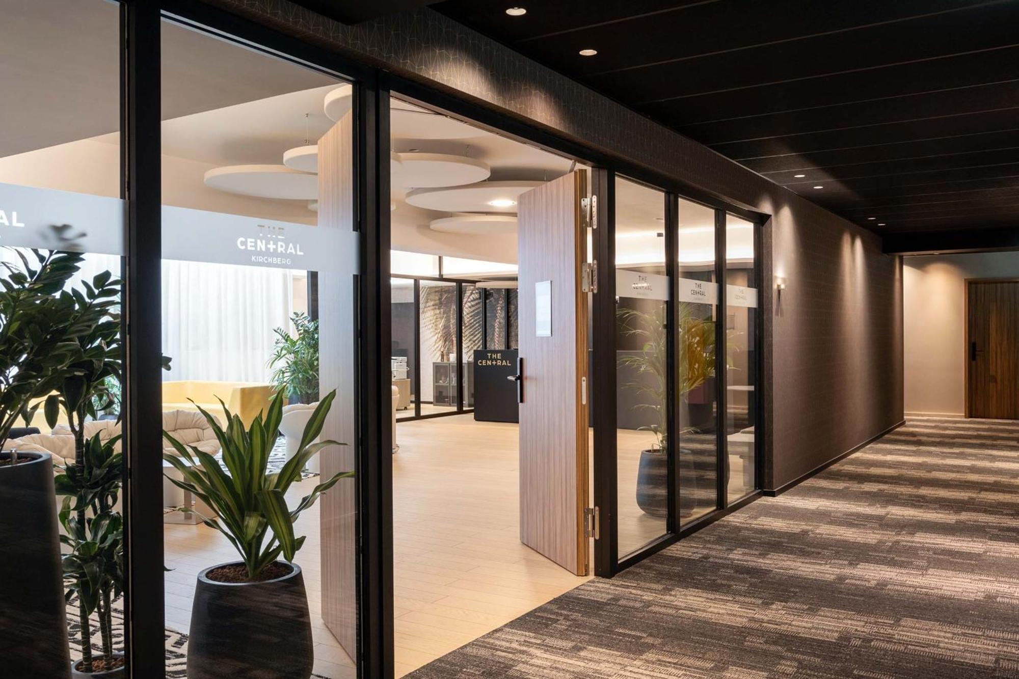 The Central Kirchberg - Smart Aparthotel Luxembourg Exterior photo